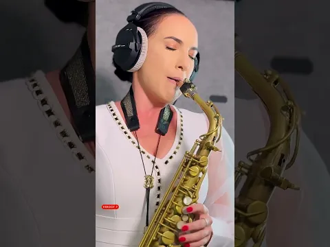 Felicity plays Worksong by Nat Adderley #saxophone  #jazzmusic