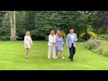 Lagu Groeit prinses Ariane haar zusje Alexia voorbij? Fotosessie in de tuin van Paleis Huis ten Bosch