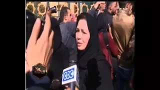 هنا العاصمة تشيع جثمان الفنانة الراحلة شادية ملفوفا بعلم مصر الى مثواها الاخير 