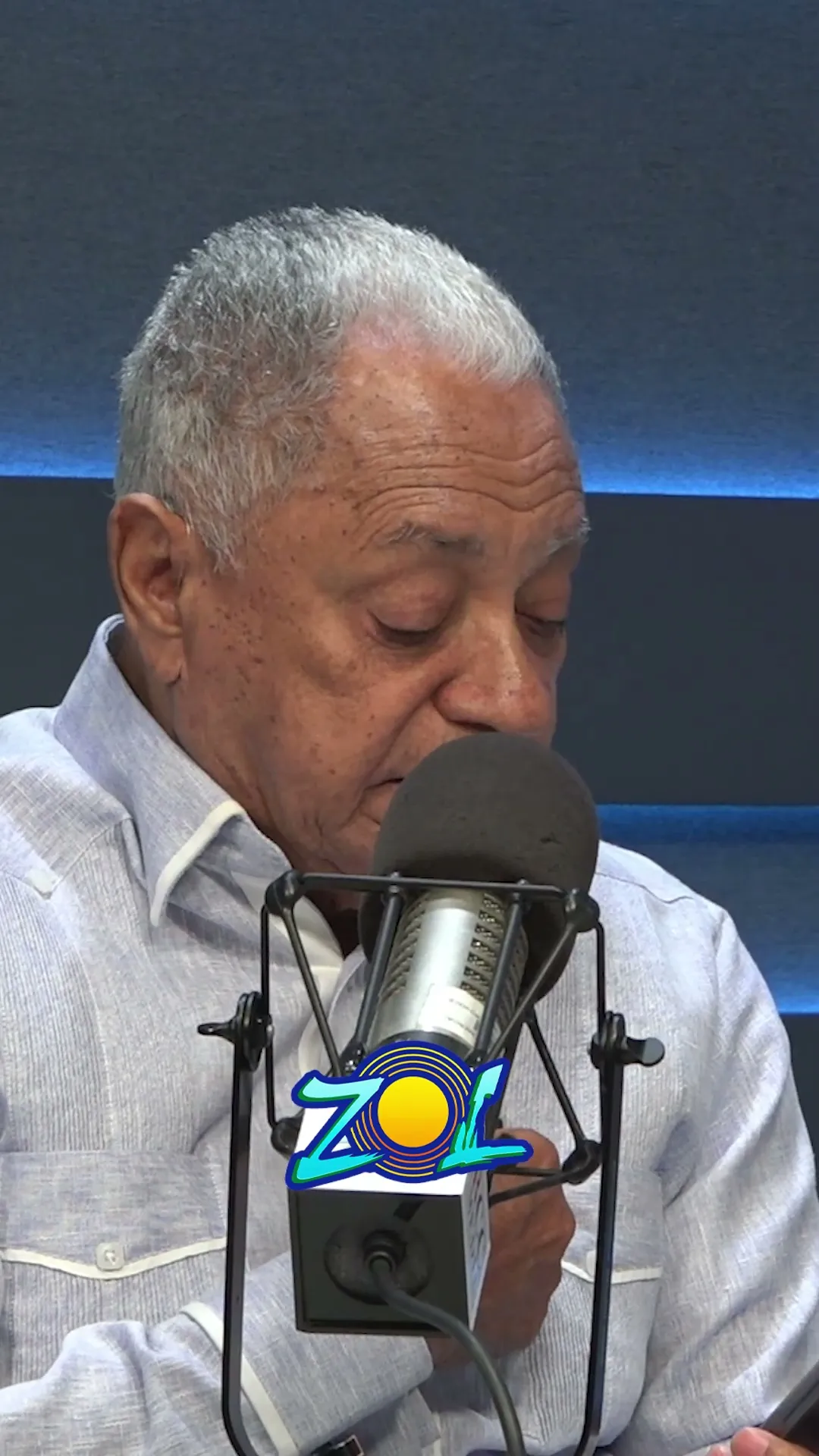 EL VIEJO QUE SE RINDE SE JODE