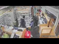 DC police looking for suspects in brazen CVS burglary