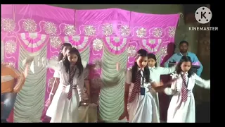 beti hindustan ki group dance by priya and her friends in r s public school babhani sonbhadra