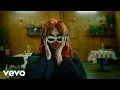 Download Lagu Margaret - Bynajmniej (Official Video)