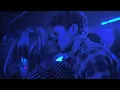Video di The Flight Attendant / Kissing Scene — Cassie and Buckley (Kaley Cuoco and Colin Woodell)