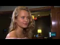 Sailor Brinkley Reaches Out to Model Friends for Advice | E! Red Carpet & Award Shows