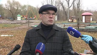 На Зелёном острове продолжают высадку деревьев