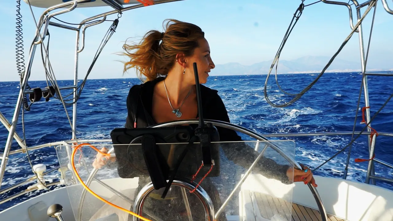 Living on a Sailboat ⛵ Goodbye Bikinis – Full Time Travel & Winter is Coming [Ep.29] Sailing SV CUBA