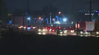 Deadly I-205 crash leads to messy morning commute