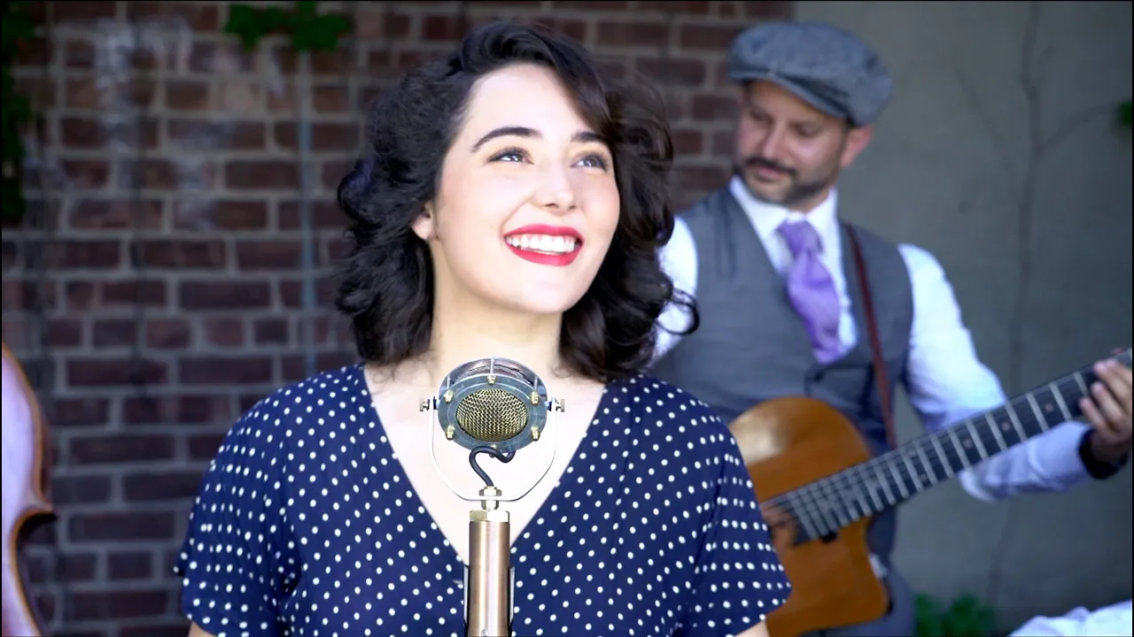 Tatiana Eva-Marie & Avalon Jazz Band - La Mer ("Beyond The Sea" in FRENCH) Tatiana Eva-Marie & Avalon Jazz Band - La Mer ("Beyond The Sea" in FRENCH)
