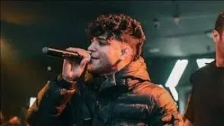 مجدعين ع الابلكيشن  واقف بطولى مش بحد  مصطفى الجن وكريم كرستيانو  دندنها
