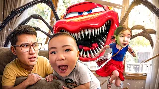 МАКУИН МОНСТРЫ бізді ІЗДЕП ЖҮР!😱🚗👹(Кино)