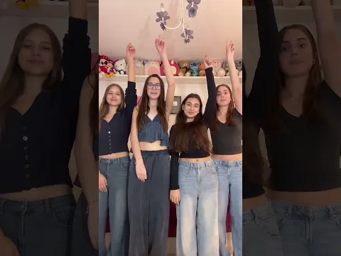 seu quarteto favorito tá de volta! mafer, livia, julia moraes, e luiza vinco ♥️♥️♥️🫶🏻🫶🏻🫶🏻