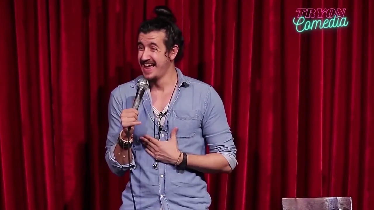 #Shorts#humor#Standupcomédia Turista pede beijo e Afonso Padilha não nega