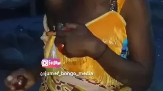 Bibi Alivyowapagawisha Watu Kwa Kuimba Nikagongee Remix Ya Shilole 