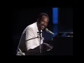 Marvin Gaye – What's Going On (Motown 25 TV Special)