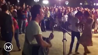 medley la bamba twist and shout in paris notre dame