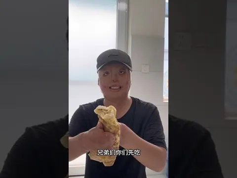 穿过风雨才能慢慢长大从最开始的炒馒头到如今大小炒菜都可以做出来今天做的鸡蛋灌饼也是格外香没有尝试就没有发言权我的乡村生活鸡蛋灌饼向阳而生王小帅没有一朵花生来就是花没有花
