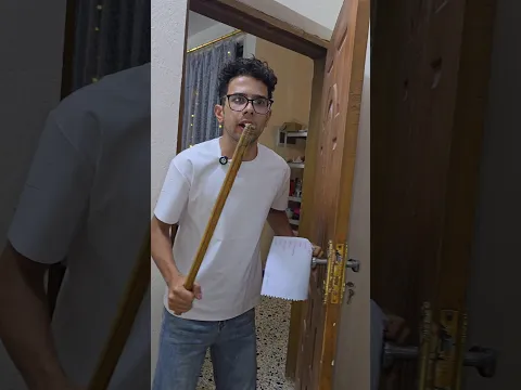 دخلت أدرّس الطلاب.. بس اللي صار غريب! 😂📚 #shorts