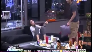 ستار اكاديمي 8 عبدالسلام يمزح مع ليان و هي تعصب 