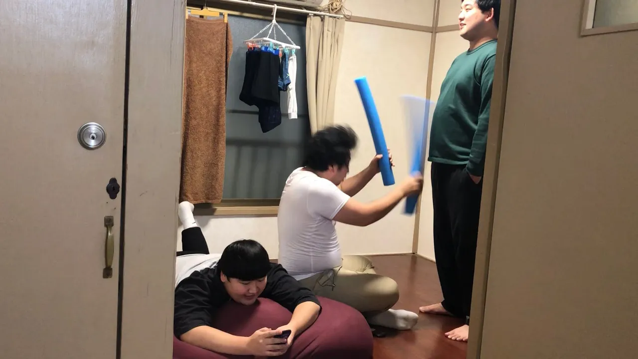 体を張る！誰でも簡単に挑戦できる余興向けの一発芸ネタ