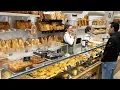 An ENTIRE family running a Spanish Bakery for more than 50 YEARS Traditional spanish BREAD