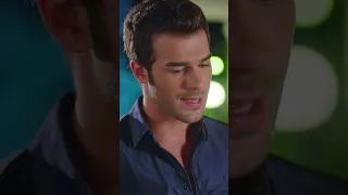 هل سأشرح لك رائحة الفراولة Shorts 