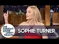 Video di Sansa vs. Daenerys: Sophie Turner Blames Emilia Clarke for Game of Thrones Coffee Cup-gate