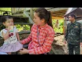 Download Lagu 17-Year-Old Girl Taking Care of Her Child Alone - No Need for an Irresponsible Husband.