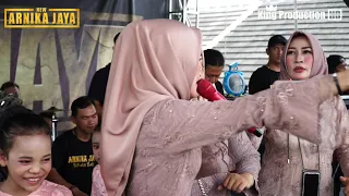 Download Pamer Bojo -  Sumbangsih   New Arnika Jaya   BTN Gria Mertapada Kulon Kec Astanajapura Kab Cirebon MP3