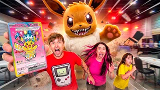 UM POKÉMON GIGANTE está ATRÁS da GENTE na FEIRA de POKÉMON TCG!