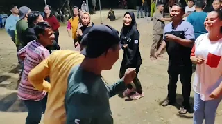 joget milikku rallnya bikin penonton baper cover sarina duo daster k dj idrus wawonii