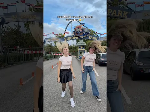 Paula & Vanessa tanzen Coconut Cloud 😍🥥☁️ wart ihr schon mal im Europa-Park??￼