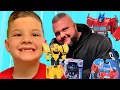 Download Lagu TRANSFORMERS VERSTOPPERTJE! Caleb en papa openen het nieuwe Transformer Earthspark SPEELGOED! Caleb doet alsof