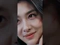 她被當成替罪羔羊丟進監獄三年，潛心鑽研醫術，悄悄蛻變。出獄第一天，她便治好了身患絕症的豪門總裁，一夜之間身份徹底逆轉，無人敢欺。