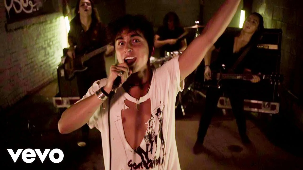 Greta Van Fleet - Highway Tune (Official Video) Greta Van Fleet - Highway Tune (Official Video)
