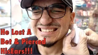 HE LOST A BET PIERCED HIS EARS OSCAR MIRANDA