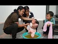 Download Lagu herbal bath for baby, baby care, delicious roast duck dish for wife to improve health, farm life