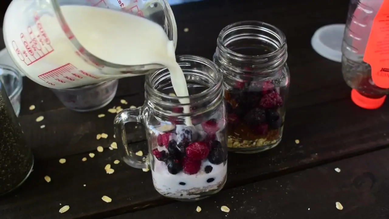 OVERNIGHT OATS   easy, healthy breakfast