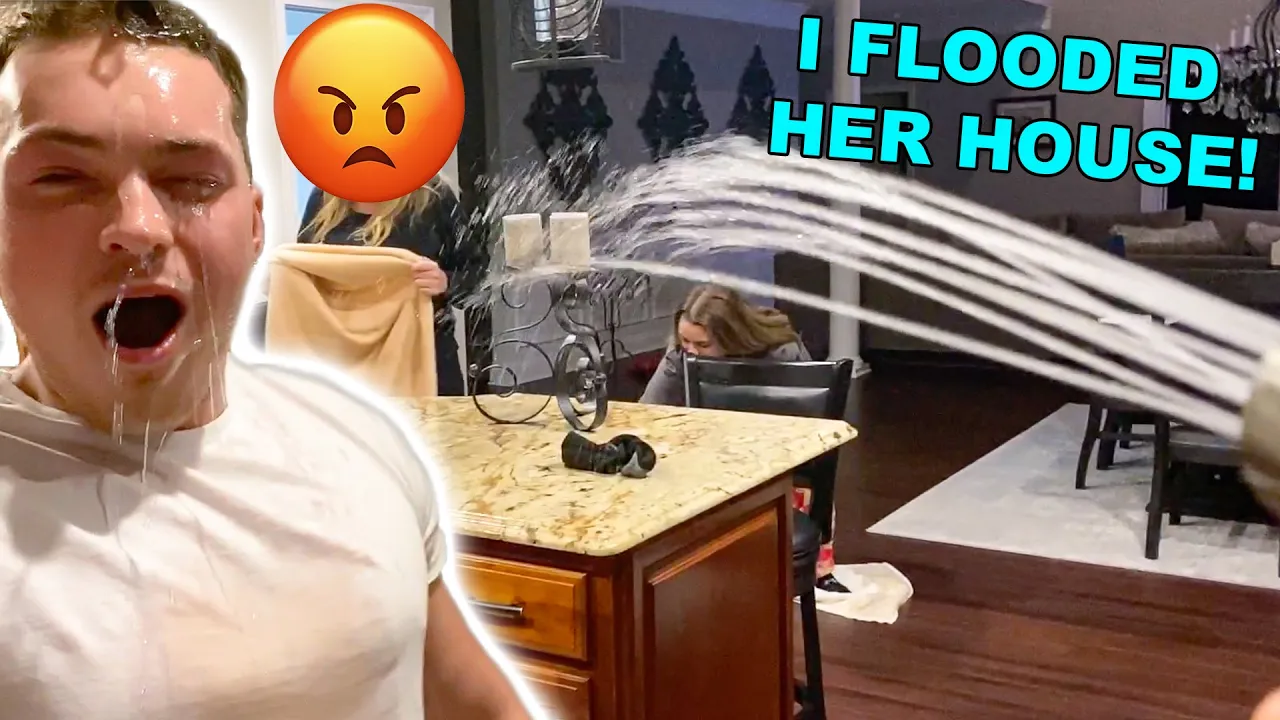 DESTR0YlNG MY PARENTS HOUSE! (Angry Mom)