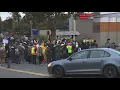 Lagu After 'No Kings,' Portland protesters tear gassed at ICE facility
