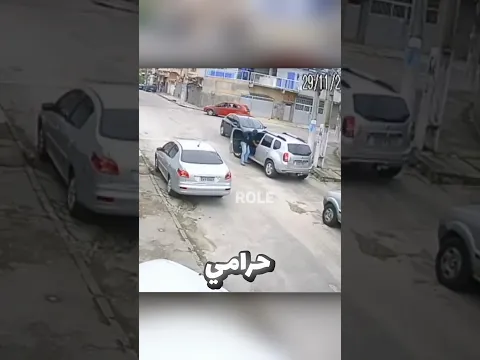 مين كان أغبى من الثاني ؟ 😂