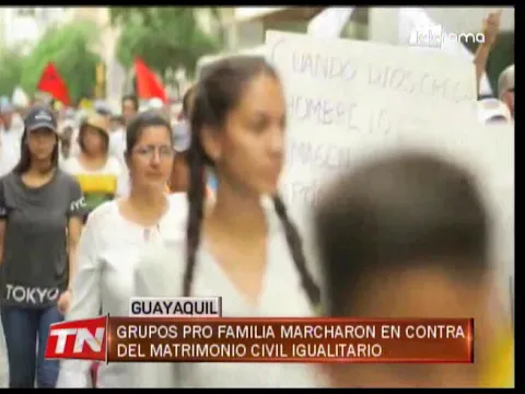 Grupos Pro Familia marcharon en contra del matrimonio civil igualitario