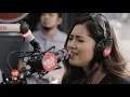 Moira Dela Torre sings "Malaya" LIVE on Wish 107.5 Bus