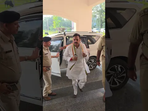 रीवा राज निवास मे डिप्टी सीएम ने बुलाई आपात बैठक. प्रशासनिक टीम के साथ पुलिस के आला अधिकारी उपस्थित.
