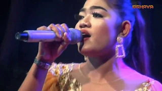 dghava musik padamu jua voc dessy gentong