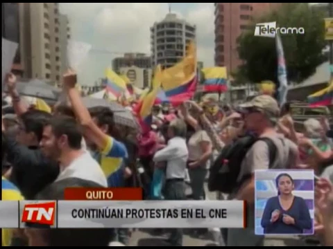 Continúan protestas en el CNE