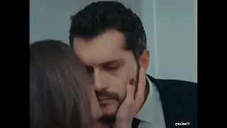 أيوة بسببك قادر أكمل وقت ما بتعب ليكي بروح لما ببان الدنيا تقفل حضنك اخر باب مفتوح 