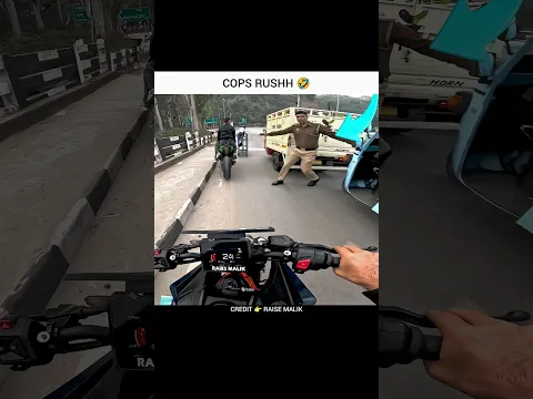 Cops RUSHH 🤣 | Motovlogs