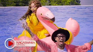 Download Siti Badriah - Pipi Mimi (Official Music Video NAGASWARA) MP3