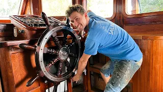 Upgrading the old fashioned steering system of our RESCUED wooden sailboat — Sailing Yabá 158